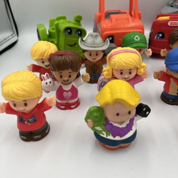 Fisher Price & Assorted Little People Lot 4 Vehicles 14 People And A Lion - Picture 8 of 10